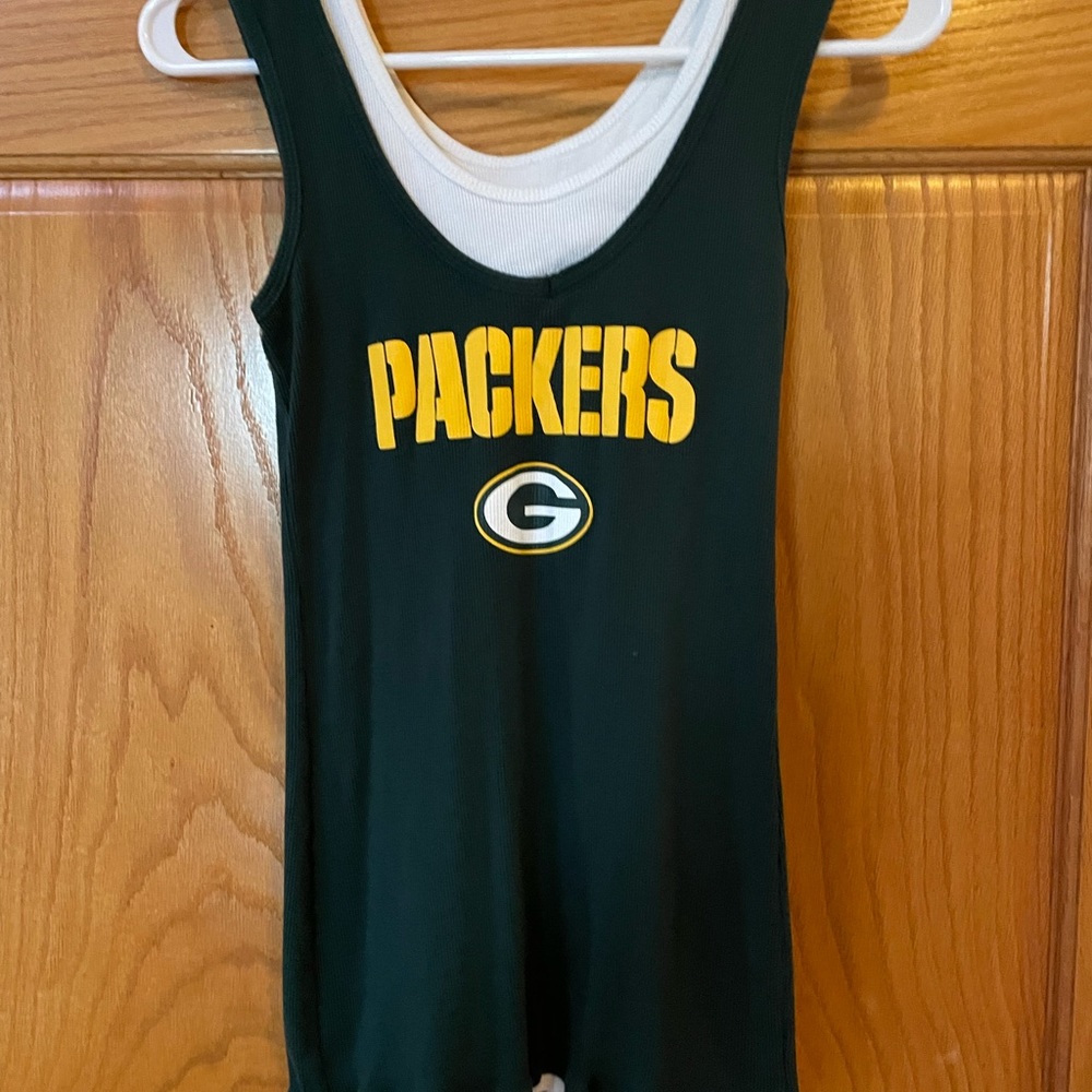 Packer tank top